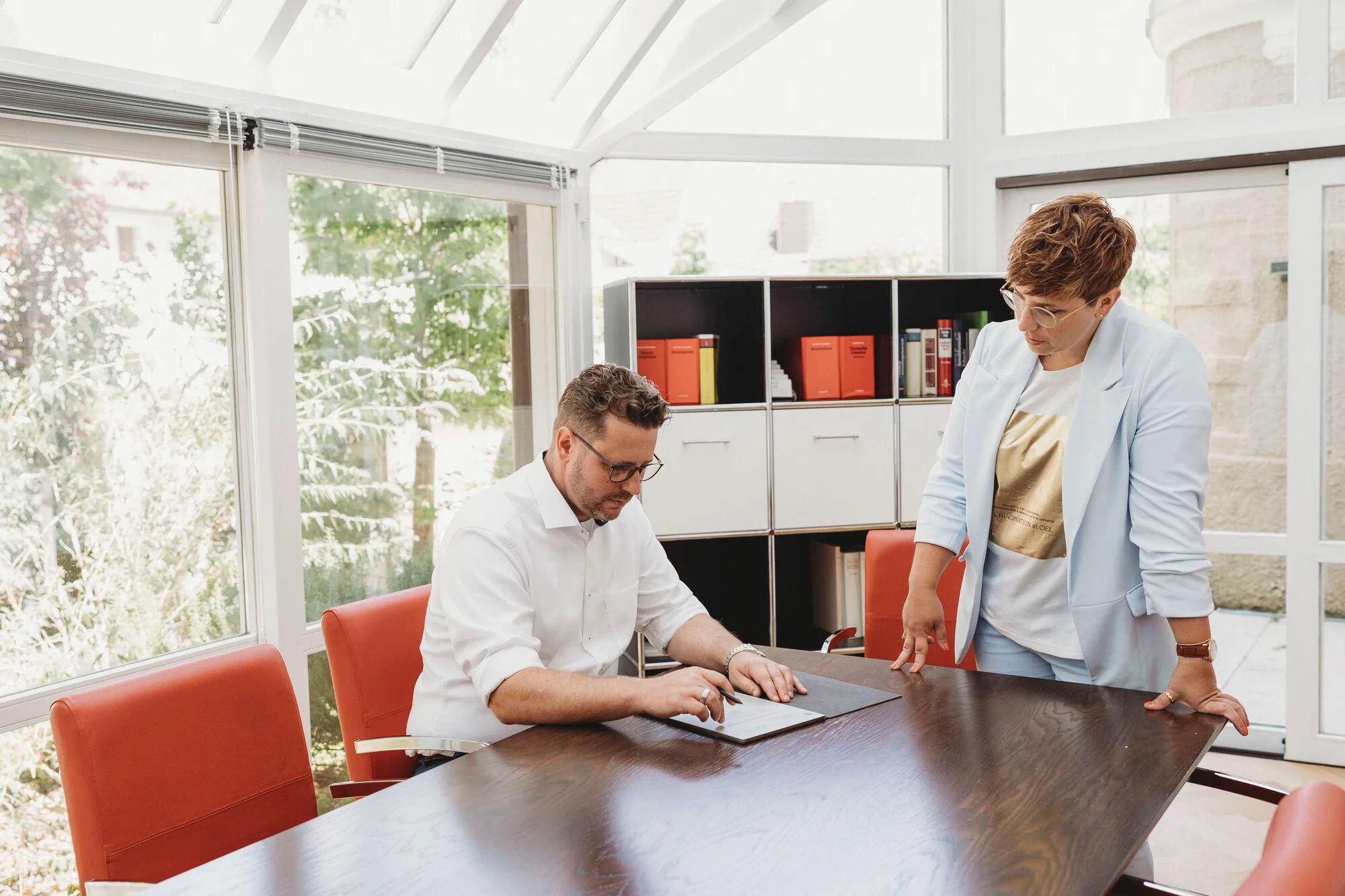 haag-partner-besprechungsraum Mitglieder der Kanzleileitung von Haag + Partner